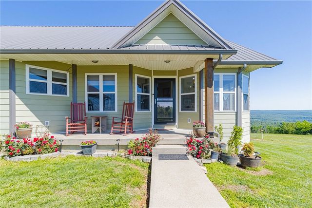 937 Marion County 4018, Yellville, AR 72687