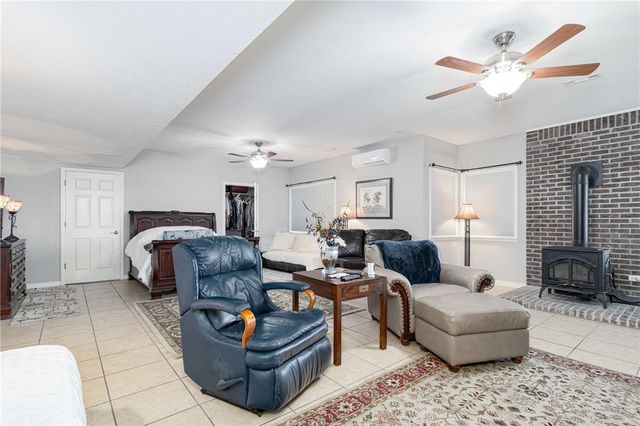 937 Marion County 4018, Yellville, AR 72687