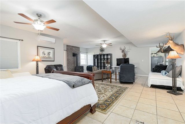 937 Marion County 4018, Yellville, AR 72687