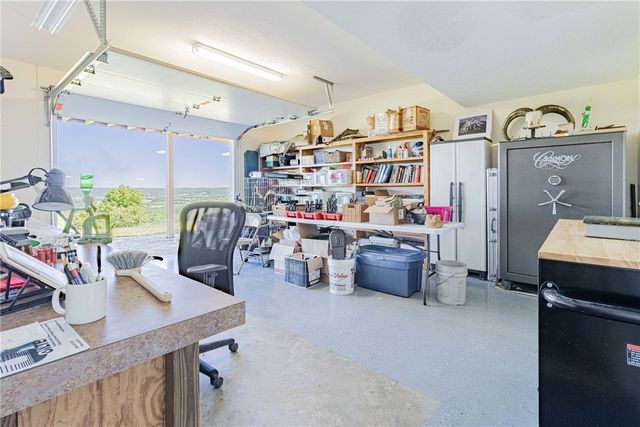 937 Marion County 4018, Yellville, AR 72687