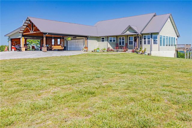 937 Marion County 4018, Yellville, AR 72687