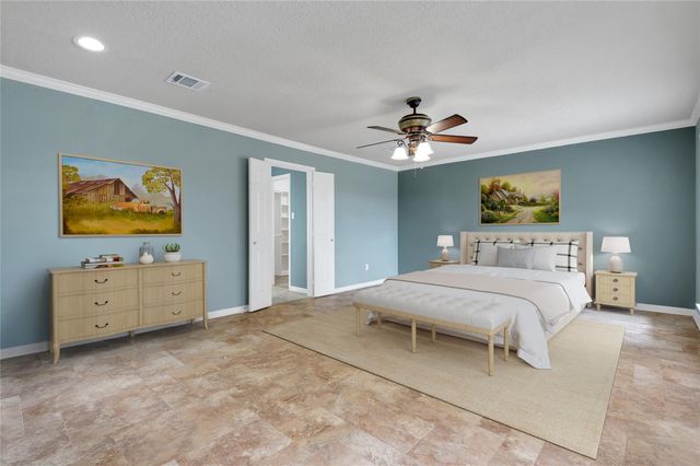 1404 Kipp Avenue, Kemah, TX 77565