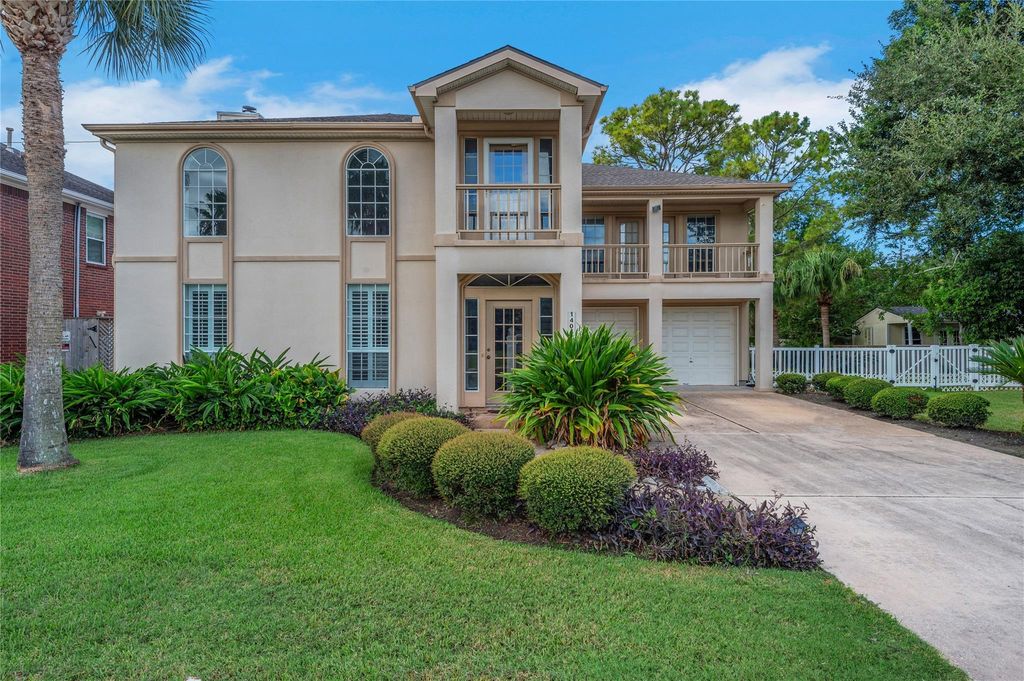 1404 Kipp Avenue, Kemah, TX 77565