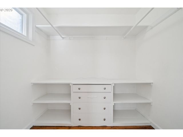 3410 Sw UNDERWOOD Dr, Portland, OR 97225