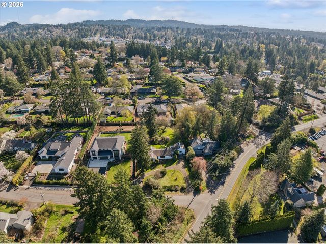 3410 Sw UNDERWOOD Dr, Portland, OR 97225