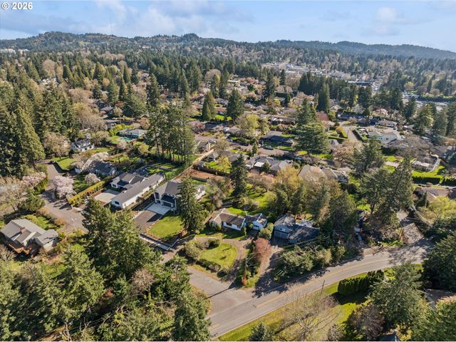 3410 Sw UNDERWOOD Dr, Portland, OR 97225