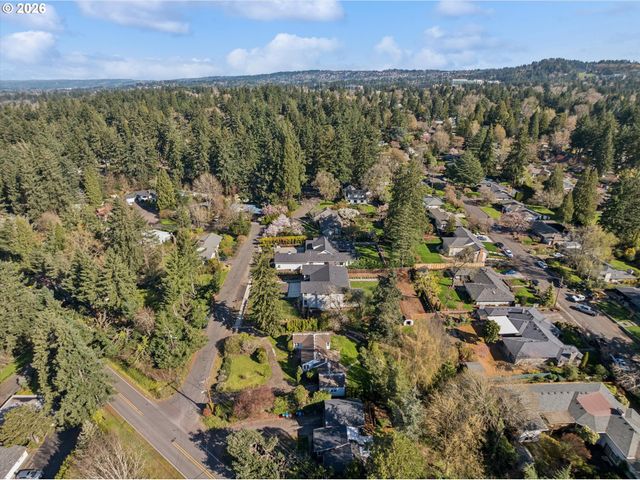 3410 Sw UNDERWOOD Dr, Portland, OR 97225