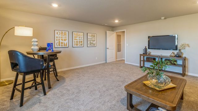 310 39th Street SW, Altoona, IA 50009