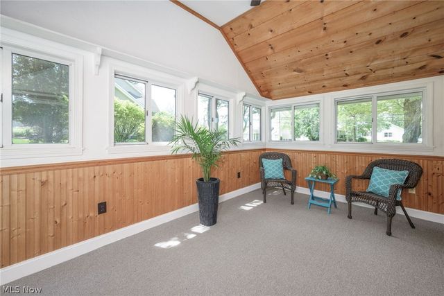 1566 Northeast Avenue, Tallmadge, OH 44278