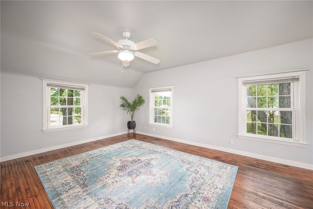 1566 Northeast Avenue, Tallmadge, OH 44278
