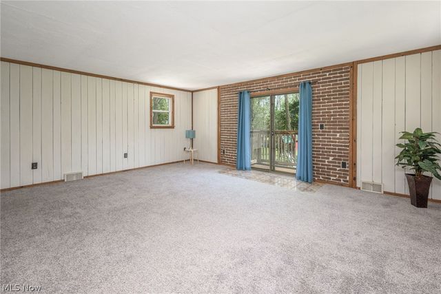 1566 Northeast Avenue, Tallmadge, OH 44278