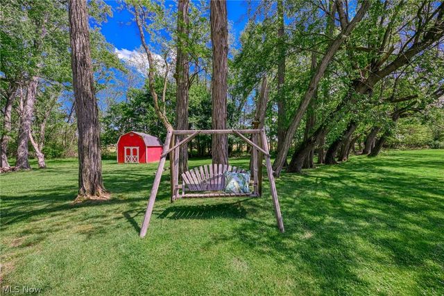 1566 Northeast Avenue, Tallmadge, OH 44278