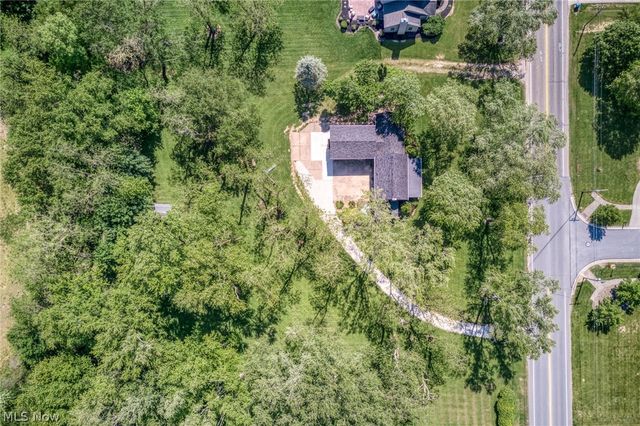 1566 Northeast Avenue, Tallmadge, OH 44278