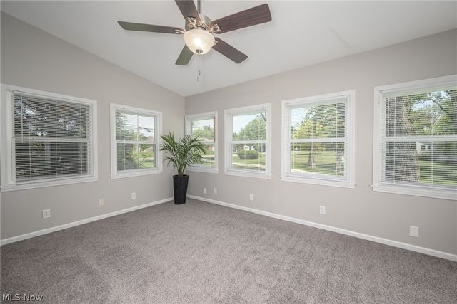 1566 Northeast Avenue, Tallmadge, OH 44278