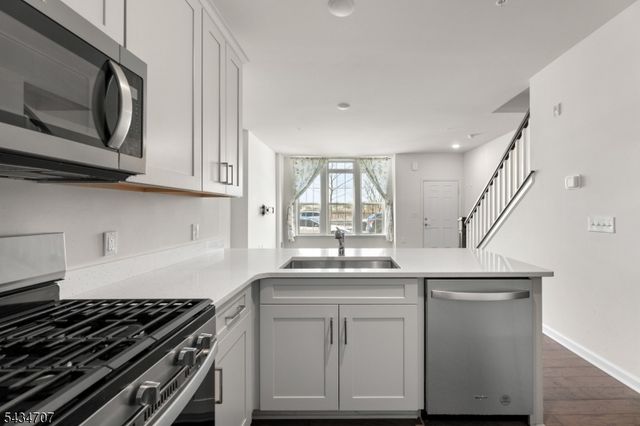 19 South Davenport Street, Somerville Boro, NJ 08876
