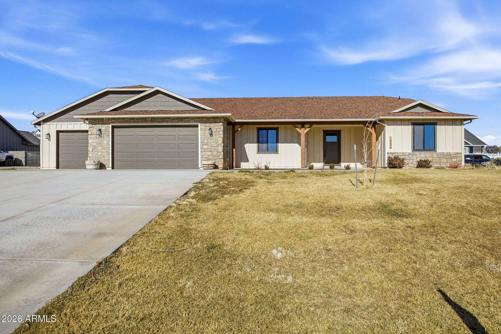 1852 W 7TH S Street, Snowflake, AZ 85937