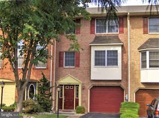 1026 LINDSAY LN, Hagerstown, MD 21742