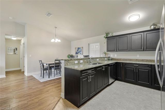 1613 SW 17th AVE, Cape Coral, FL 33991