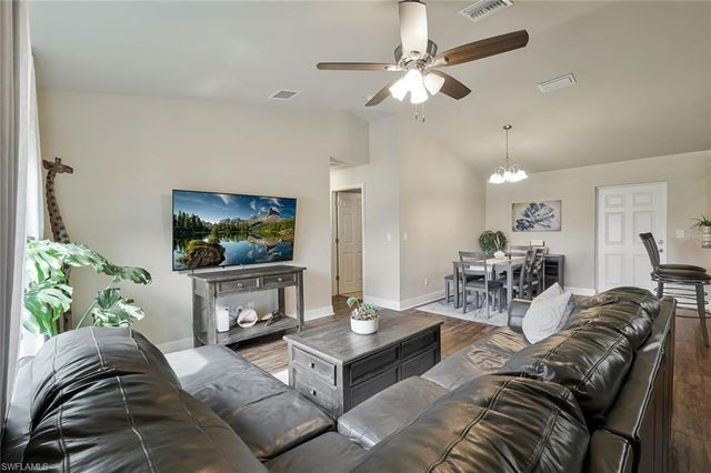 1613 SW 17th AVE, Cape Coral, FL 33991