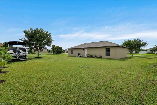 1613 SW 17th AVE, Cape Coral, FL 33991