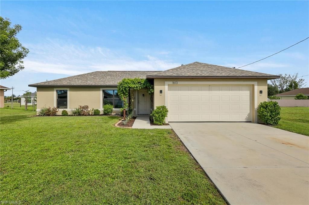 1613 SW 17th AVE, Cape Coral, FL 33991