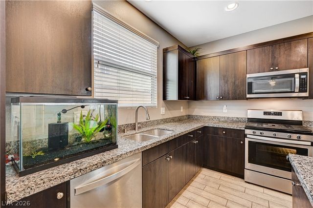 5709 Rain Garden Court, North Las Vegas, NV 89031