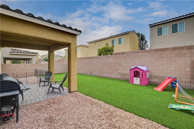 5709 Rain Garden Court, North Las Vegas, NV 89031