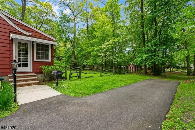 187 Henry Pl, Wyckoff Twp., NJ 07481