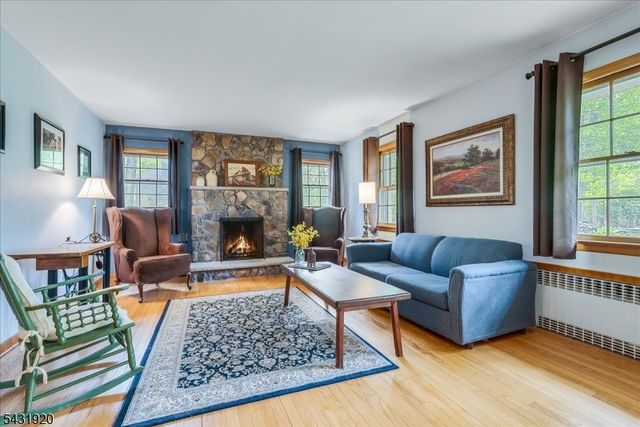 187 Henry Pl, Wyckoff Twp., NJ 07481