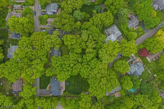 187 Henry Pl, Wyckoff Twp., NJ 07481