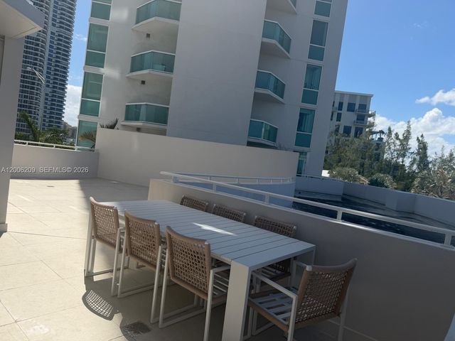 19400 Turnberry Way 331, Aventura, FL 33180