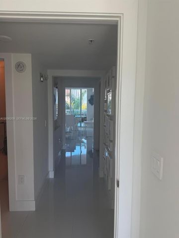 19400 Turnberry Way 331, Aventura, FL 33180