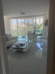 19400 Turnberry Way 331, Aventura, FL 33180