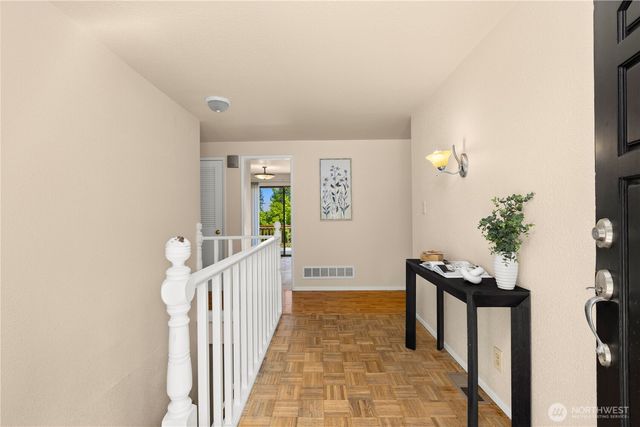1123 E Hemlock Street, Kent, WA 98030