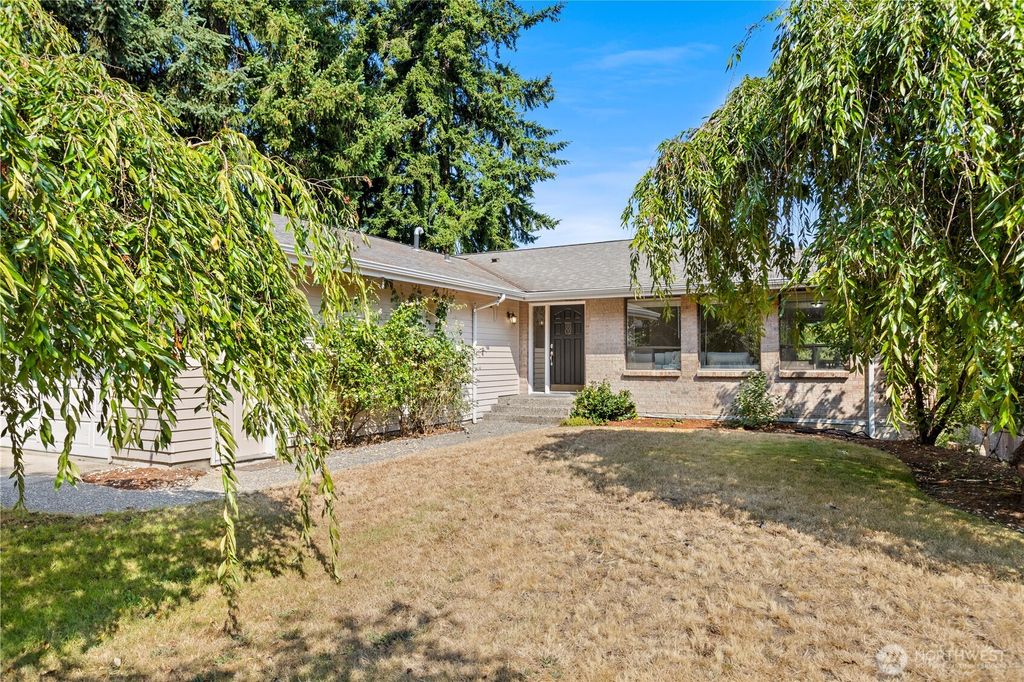 1123 E Hemlock Street, Kent, WA 98030