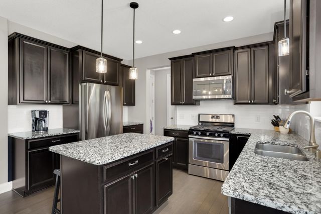 1416 Copper Hills Drive, Carver, MN 55315