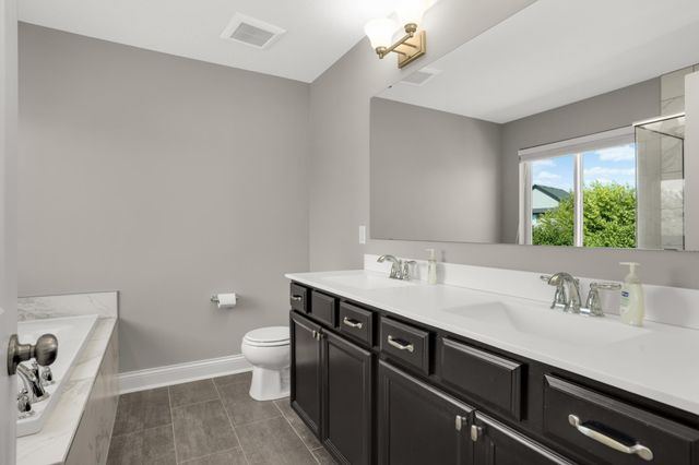 1416 Copper Hills Drive, Carver, MN 55315