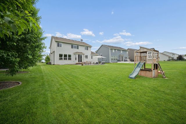 1416 Copper Hills Drive, Carver, MN 55315