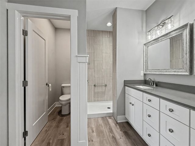 421 N 9th Street, Adel, IA 50003