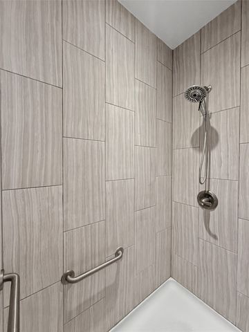 421 N 9th Street, Adel, IA 50003