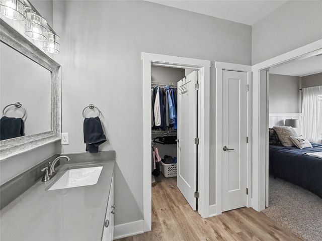 421 N 9th Street, Adel, IA 50003