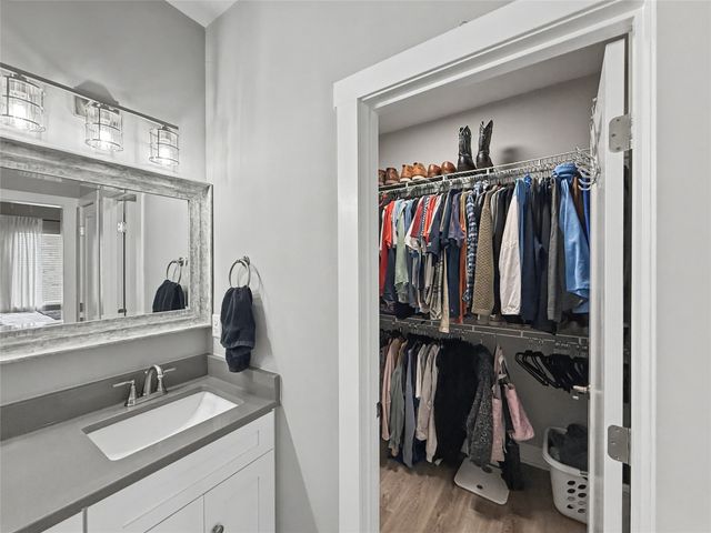 421 N 9th Street, Adel, IA 50003