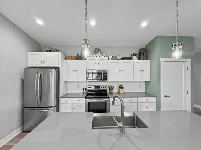 421 N 9th Street, Adel, IA 50003