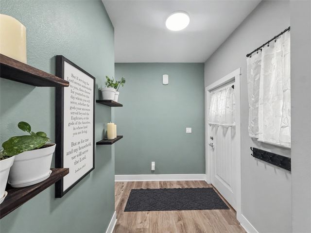 421 N 9th Street, Adel, IA 50003