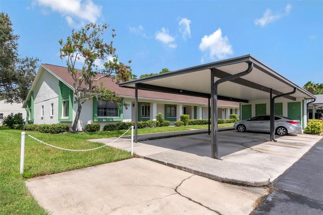 2569 LAURELWOOD DRIVE 11B, Clearwater, FL 33763