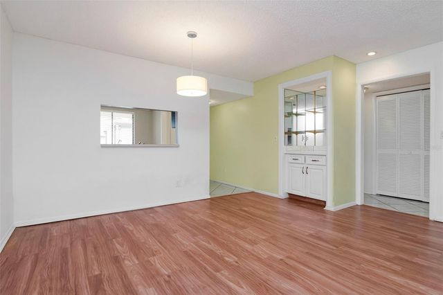2569 LAURELWOOD DRIVE 11B, Clearwater, FL 33763