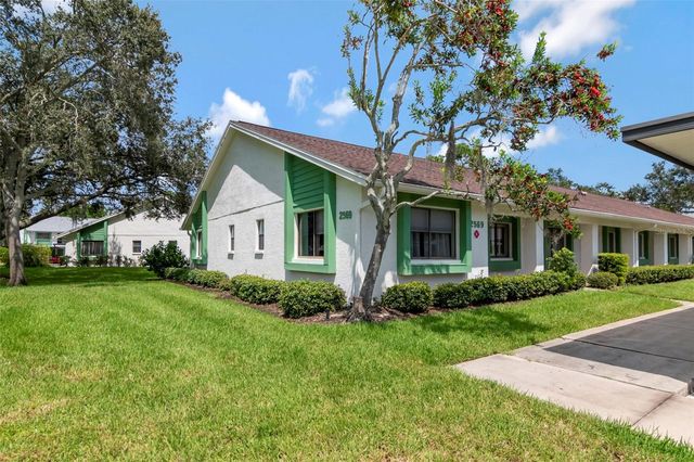 2569 LAURELWOOD DRIVE 11B, Clearwater, FL 33763