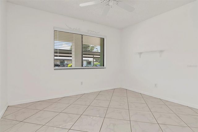 2569 LAURELWOOD DRIVE 11B, Clearwater, FL 33763