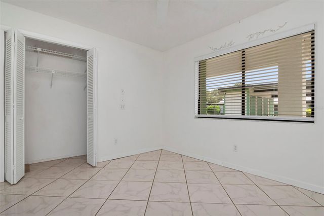 2569 LAURELWOOD DRIVE 11B, Clearwater, FL 33763