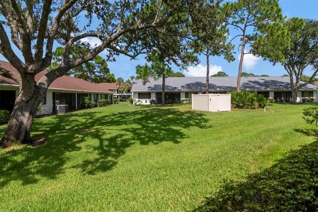 2569 LAURELWOOD DRIVE 11B, Clearwater, FL 33763